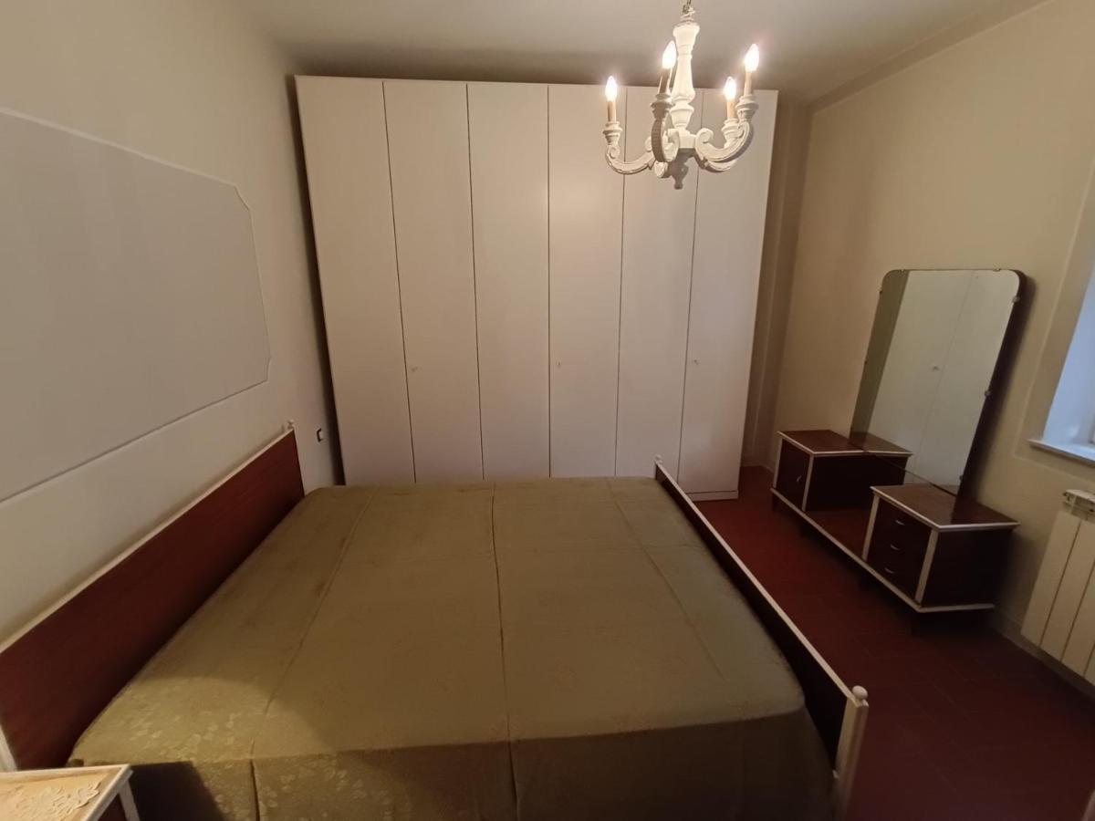 Cozy Apartment Near The City Walls Lucques Extérieur photo